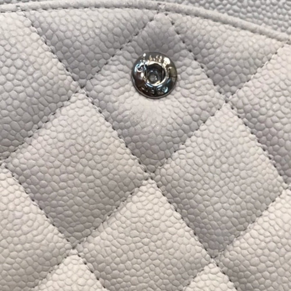 CHANEL Caviar leather Maxi - Picture 4 of 14